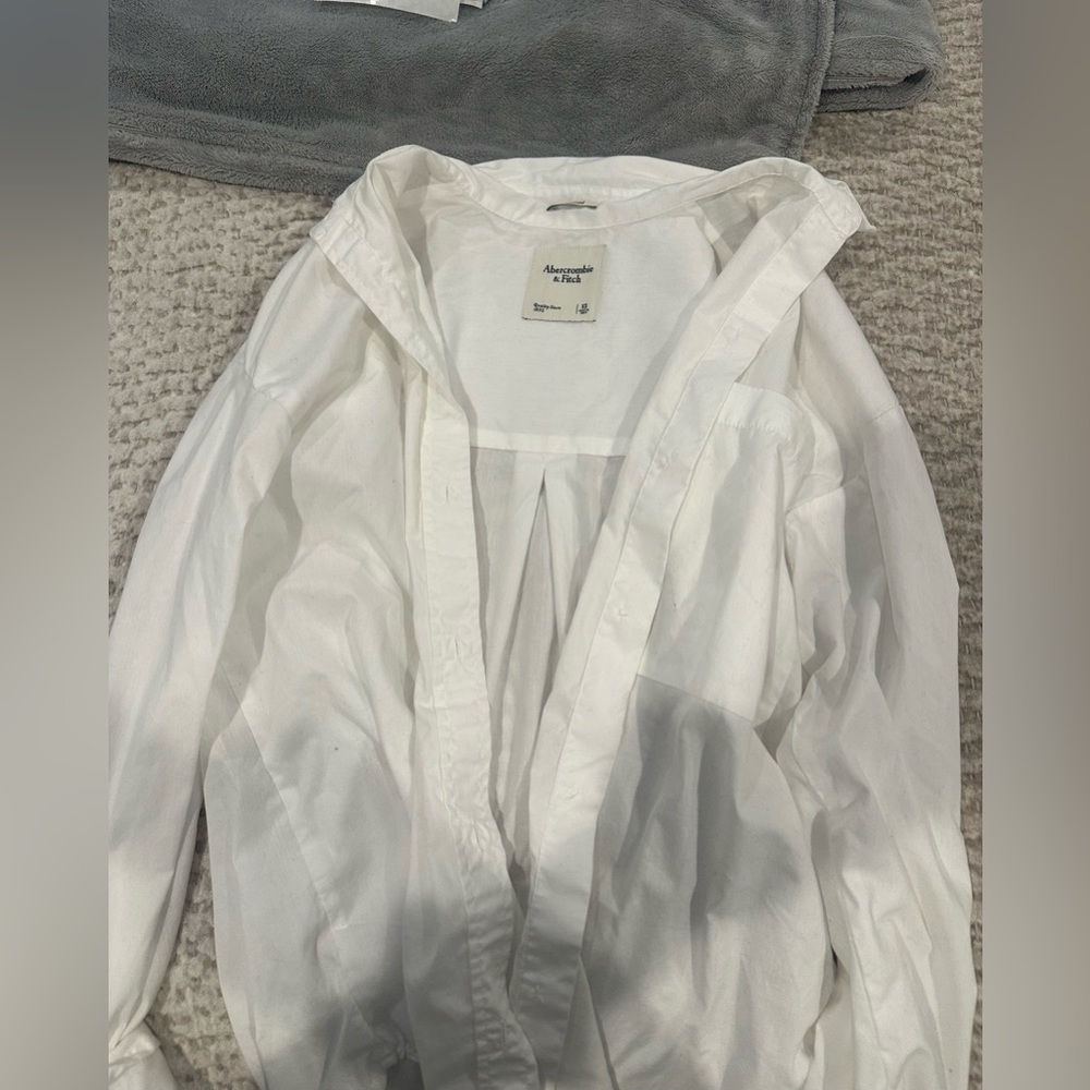 White oversized abercrombie oxford shirt
